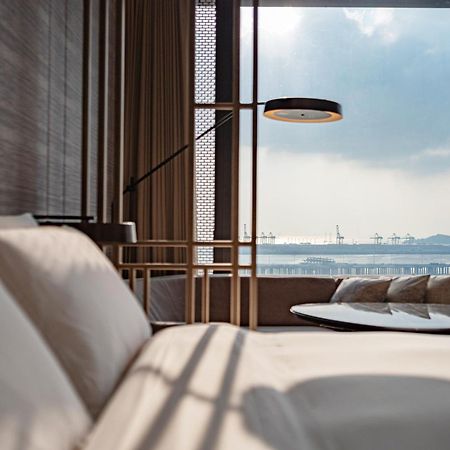 Conrad Shenzhen, The First Art Museum Hotel In Greater Bay Area With The Stunning Bay And Sunset View In The Hotel Terrace Eksteriør bilde