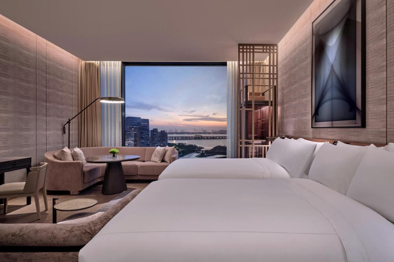 Conrad Shenzhen, The First Art Museum Hotel In Greater Bay Area With The Stunning Bay And Sunset View In The Hotel Terrace Eksteriør bilde