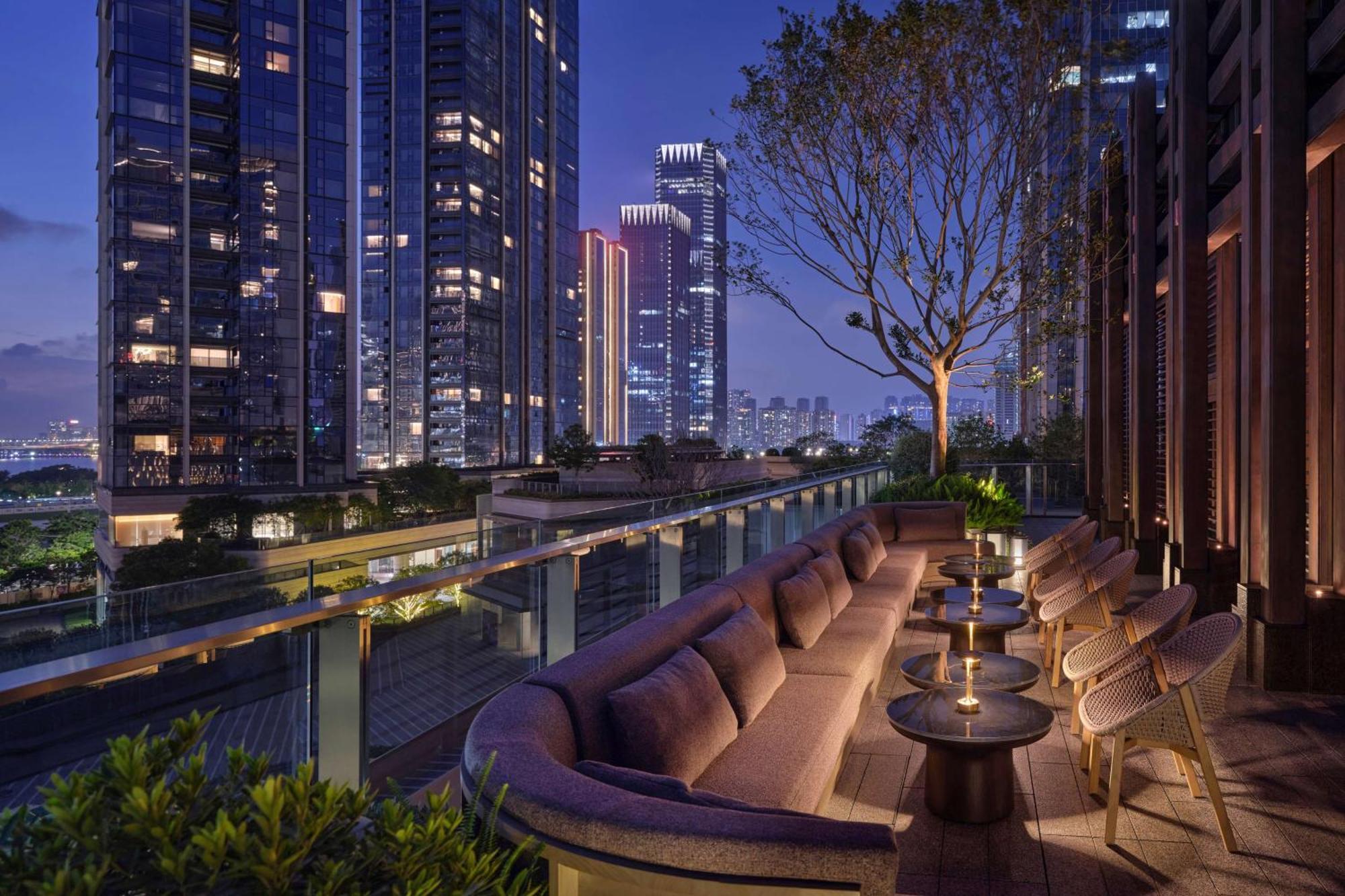 Conrad Shenzhen, The First Art Museum Hotel In Greater Bay Area With The Stunning Bay And Sunset View In The Hotel Terrace Eksteriør bilde
